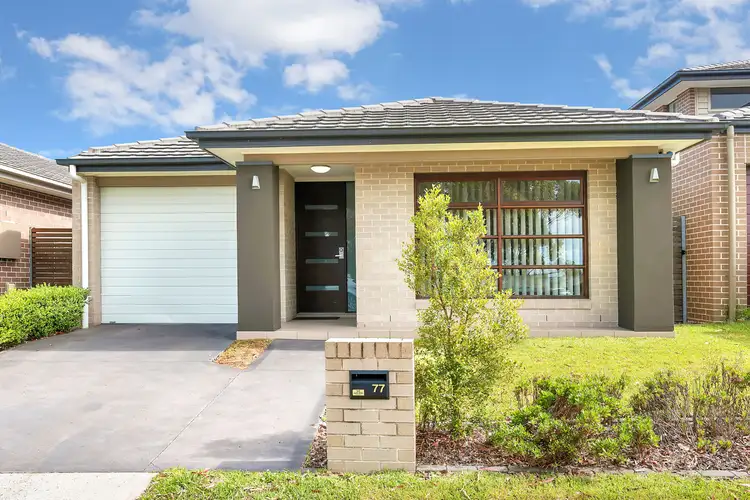 77 Greenwood Parkway, Jordan Springs NSW 2747