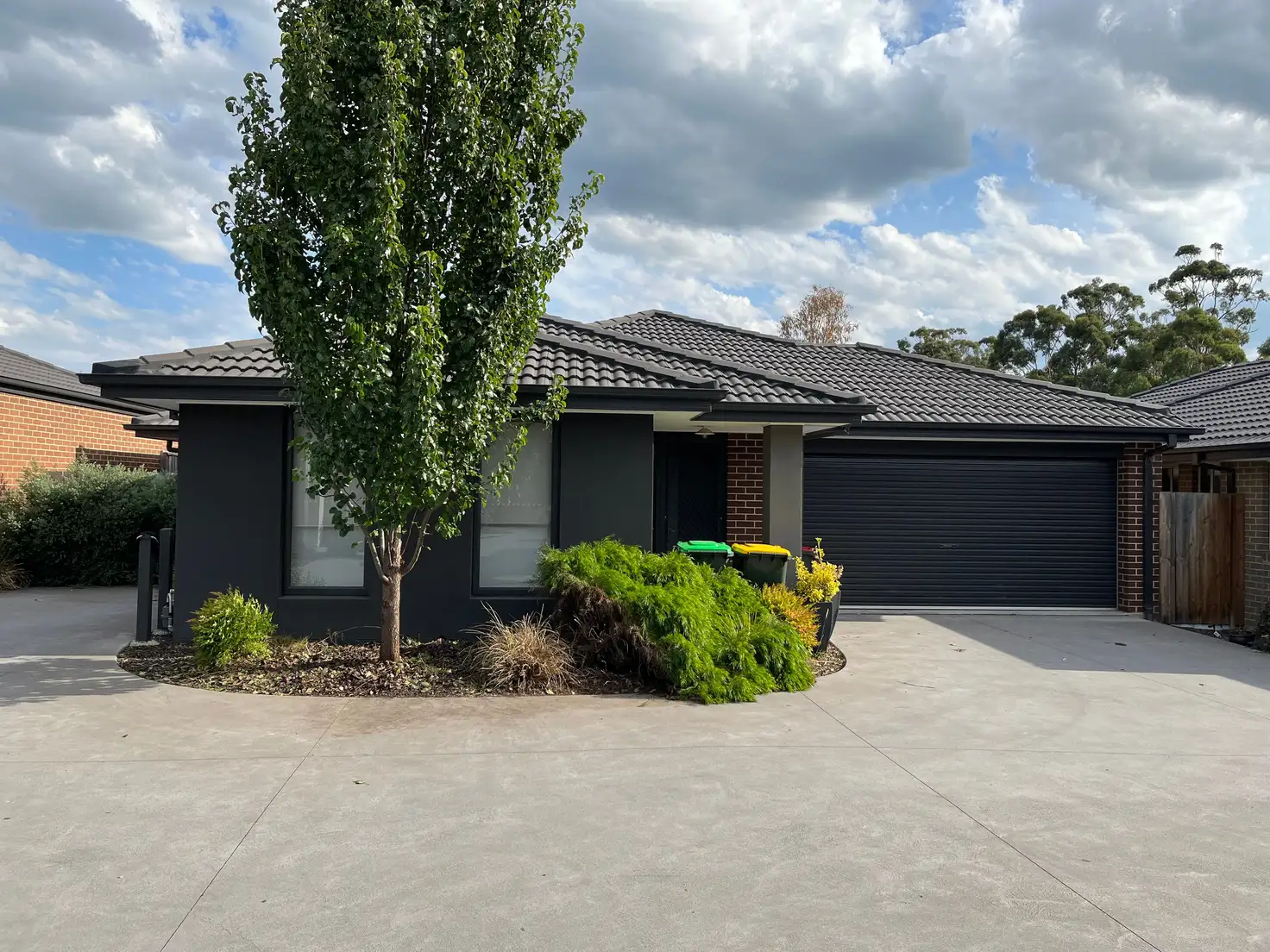 Main view of Homely unit listing, 9/98 Lampard Road, Drouin VIC 3818