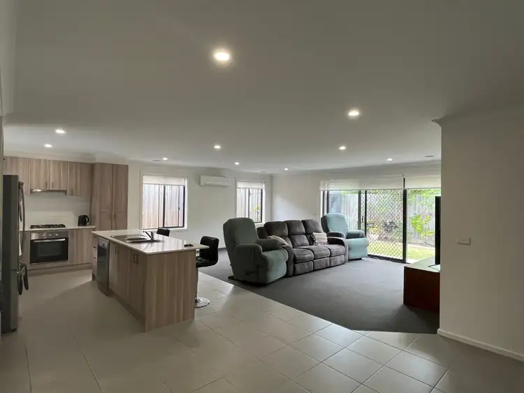 Third view of Homely unit listing, 9/98 Lampard Road, Drouin VIC 3818