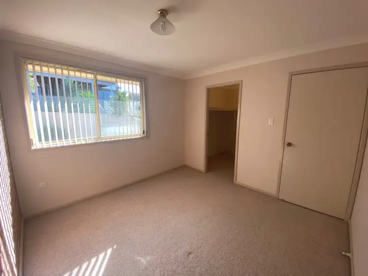 Fifth view of Homely townhouse listing, 5/4-6 Tilba Close, Flinders NSW 2529