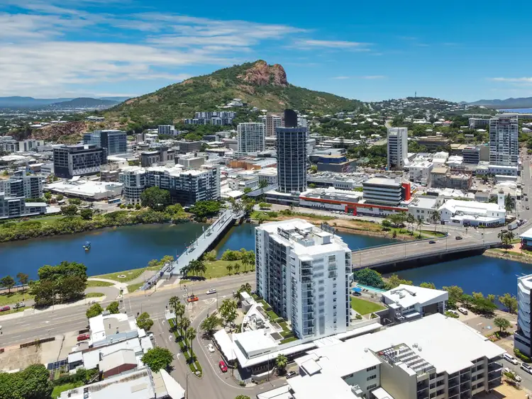 402/2 Dibbs Street, South Townsville QLD 4810