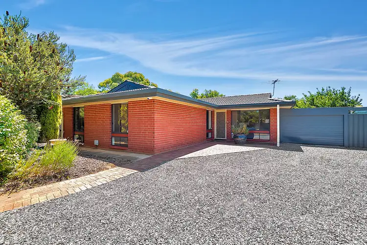 25 Hutchinson Drive, Parafield Gardens SA 5107