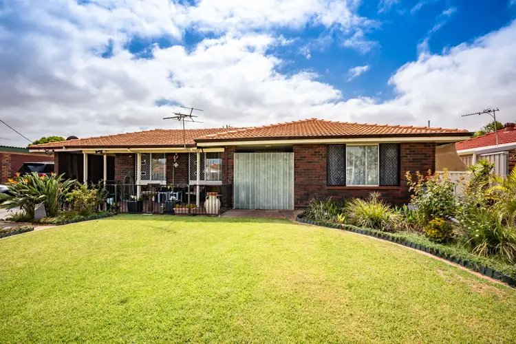 17 Paringa Street, Mount Tarcoola WA 6530