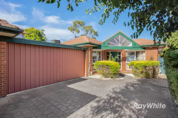 2/2 Porter Road, Carnegie VIC 3163