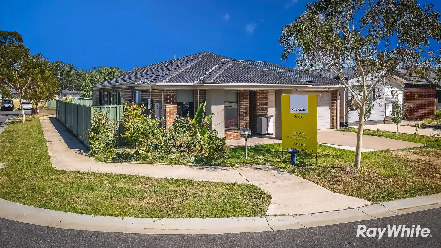 Main view of Homely house listing, 18 Clarcoll Crescent, Kangaroo Flat VIC 3555