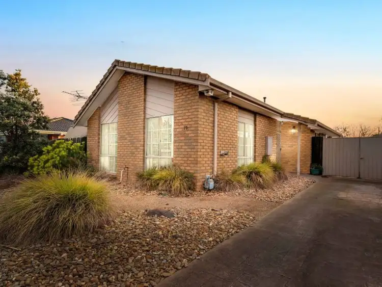 19 Niagara Way, Werribee VIC 3030