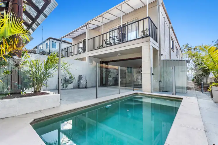 1/72 Heeb Street, Benowa QLD 4217