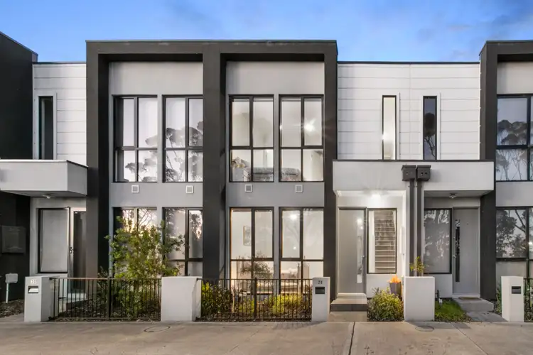 28 Titan Lodge Walk, Pakenham VIC 3810