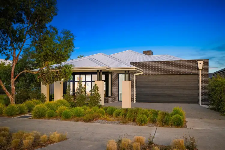 10 Taworri Crescent, Werribee VIC 3030