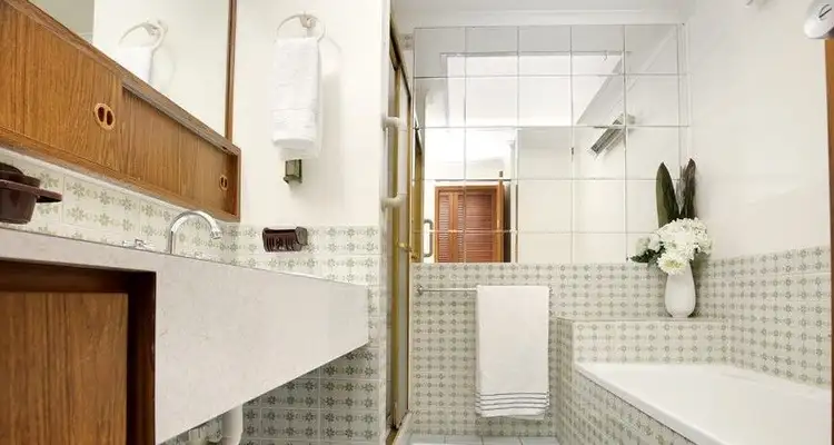 Sixth view of Homely house listing, 2/18 Hereford Drive, Belmont VIC 3216