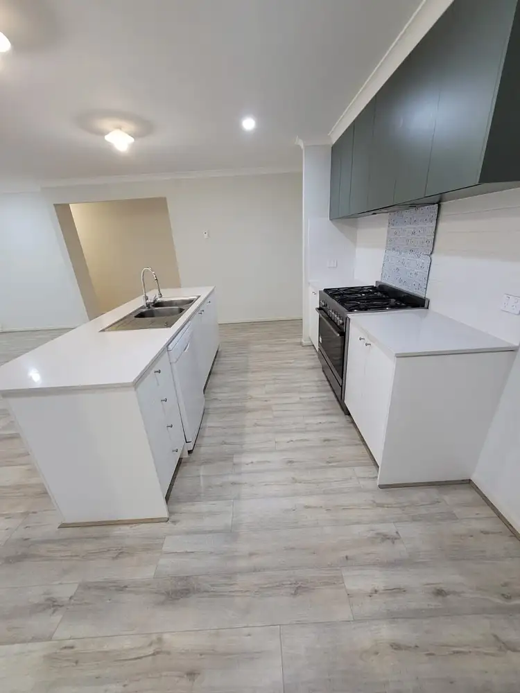 Fifth view of Homely house listing, 2/4 Dorset Grove, Truganina VIC 3029