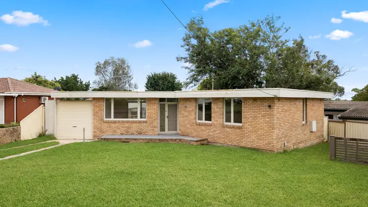 9 Campbellfield Avenue, Bradbury NSW 2560