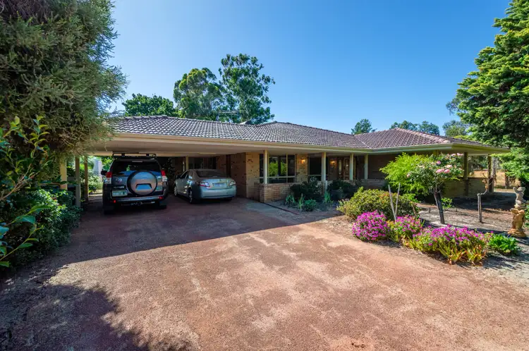 10 Clubhouse Lane, Gnangara WA 6077