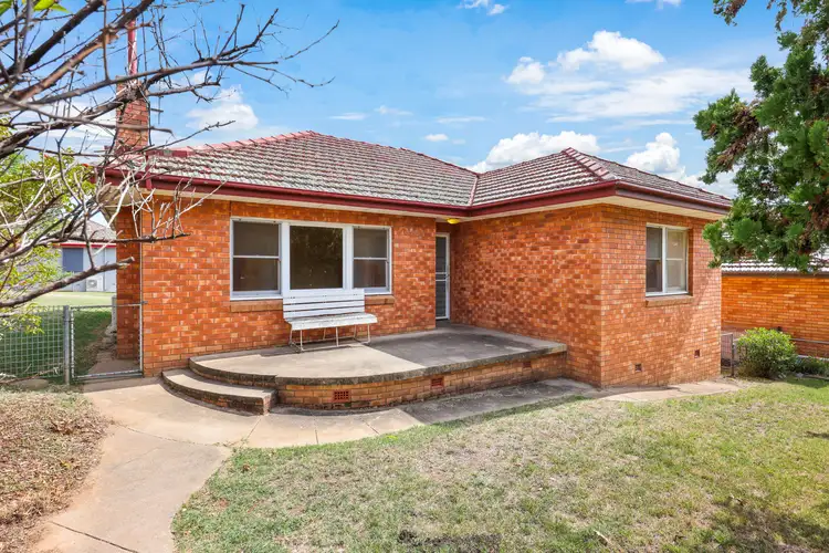 81 Mathews Street, Tamworth NSW 2340