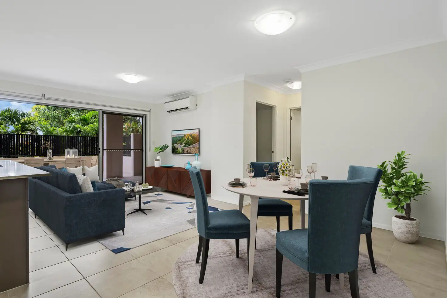 Main view of Homely apartment listing, 4/2242 Logan Road, Upper Mount Gravatt QLD 4122
