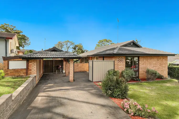 4 yulunga Place, Bradbury NSW 2560