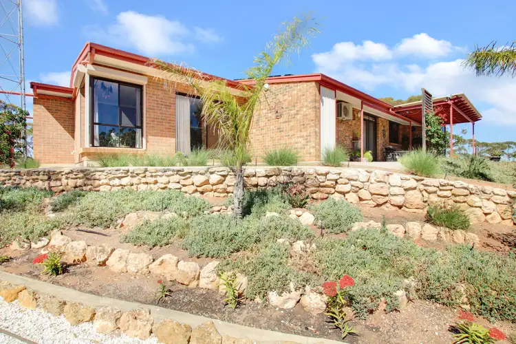 77 Holder Top Road, Holder SA 5330