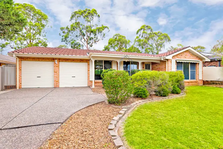 16 School House Road, Glenmore Park NSW 2745