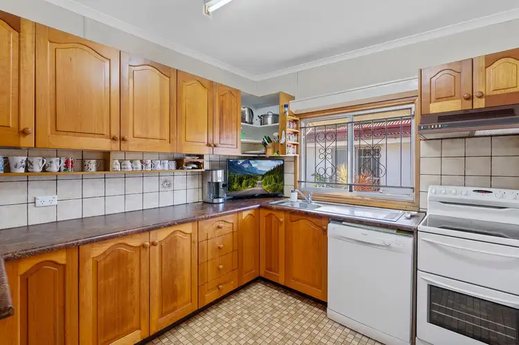 Fifth view of Homely house listing, 4 Elizabeth Street, Woodridge QLD 4114