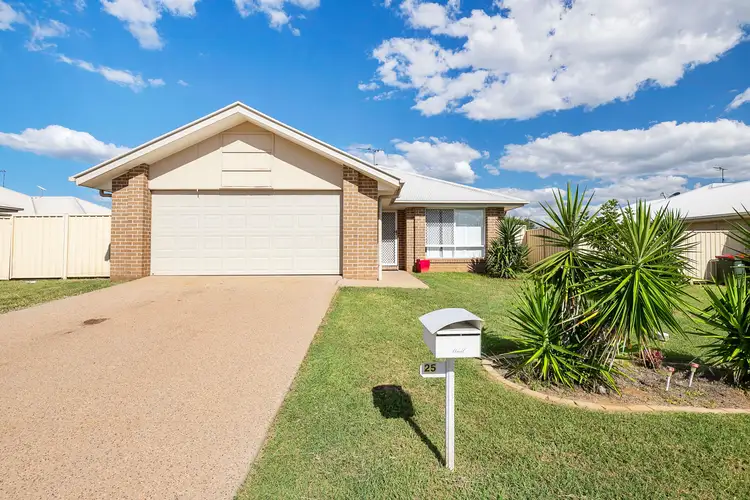 25 Lakeside Drive, Emerald QLD 4720