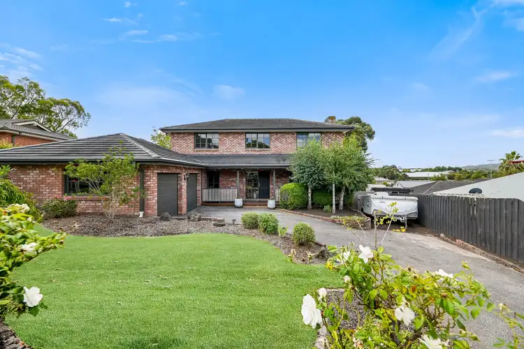 9 Bettina Court, Berwick VIC 3806