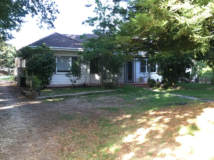 27 Bank Street, Avenel VIC 3664