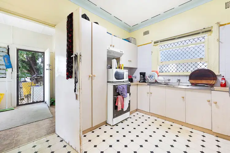 Sixth view of Homely house listing, 2 Alice Street, Tamworth NSW 2340