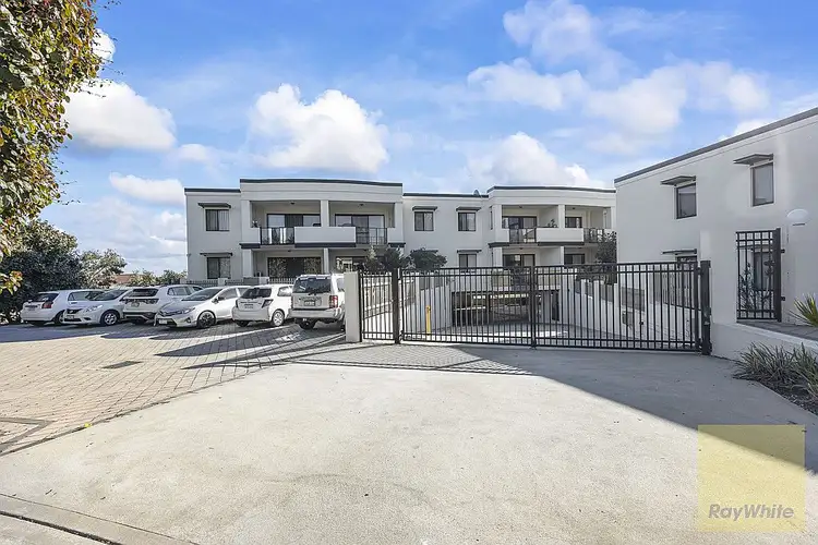 25/5 Eastleigh Loop, Currambine WA 6028