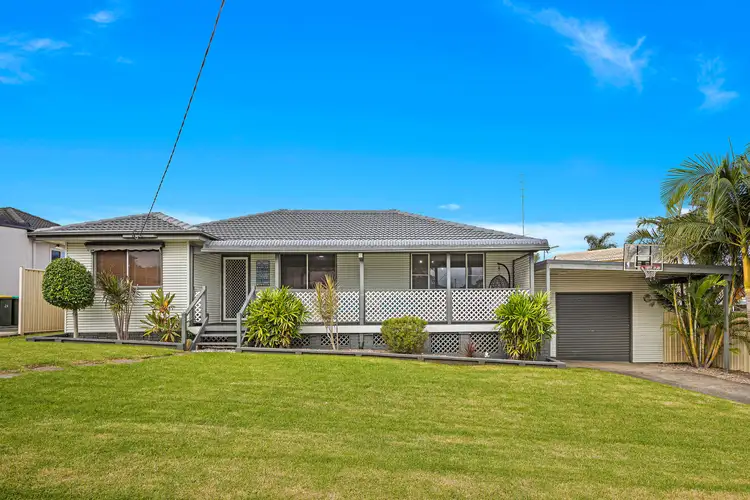 24 Marchant Crescent, Mount Warrigal NSW 2528