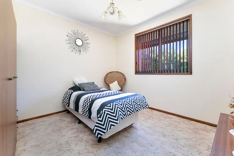 Sixth view of Homely house listing, 4 Neuville Court, Wynn Vale SA 5127