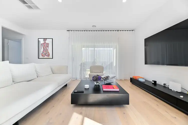 Sixth view of Homely house listing, 8 Stonehenge Place, Berwick VIC 3806
