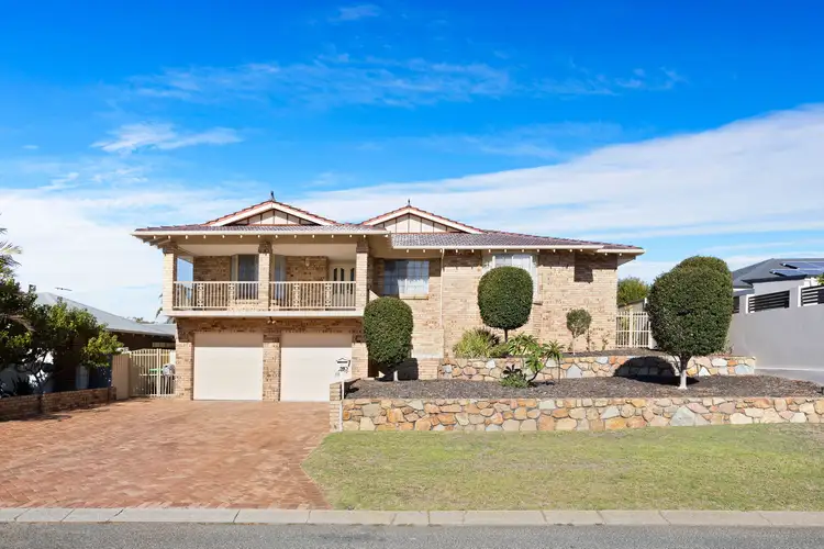 18 Viewcrest Way, Sorrento WA 6020