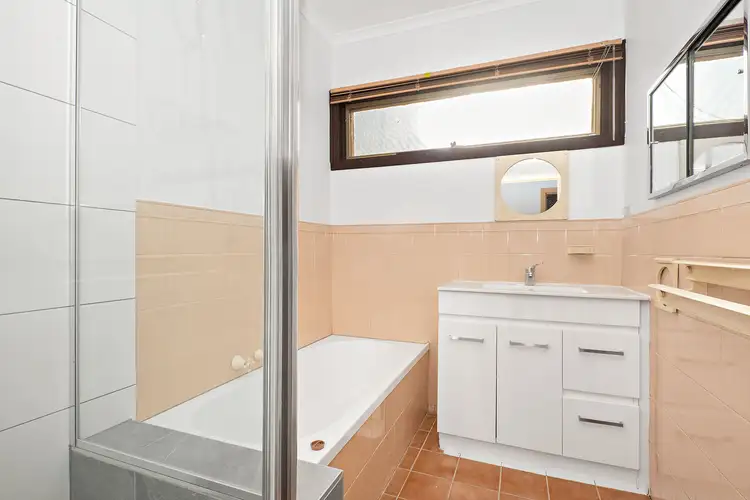 Fifth view of Homely house listing, 19 Grimwade Crescent, Frankston VIC 3199