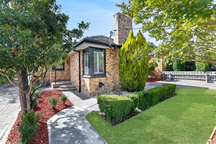 Main view of Homely unit listing, 1/4 Glenmore Grove, Mount Waverley VIC 3149