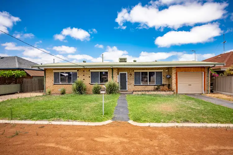 240 Seventh Street, Wonthella WA 6530