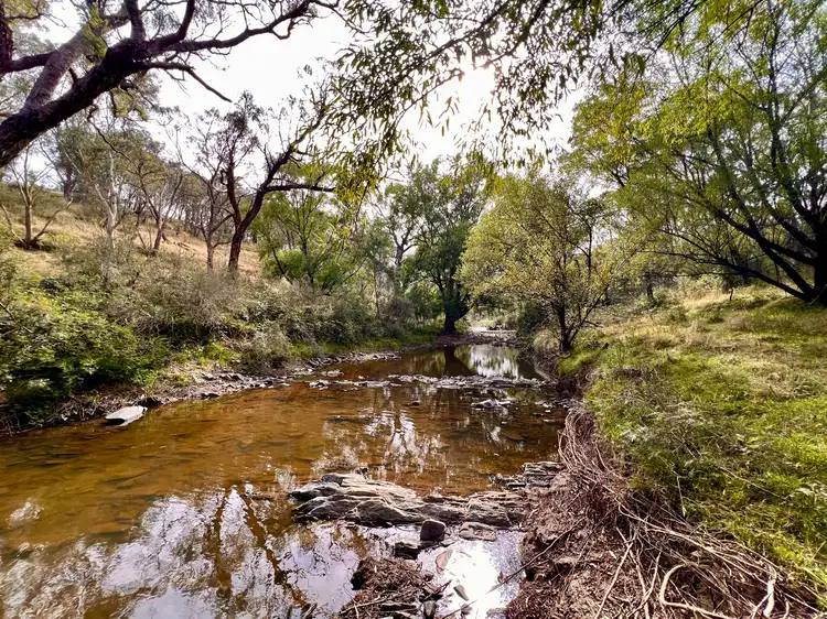 233 Brooks Creek Lane, Gundaroo NSW 2620