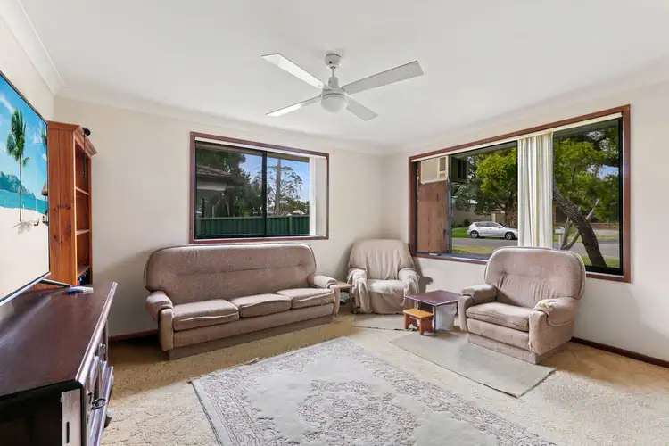 Second view of Homely house listing, 5 Kangaroo Avenue, Lake Munmorah NSW 2259