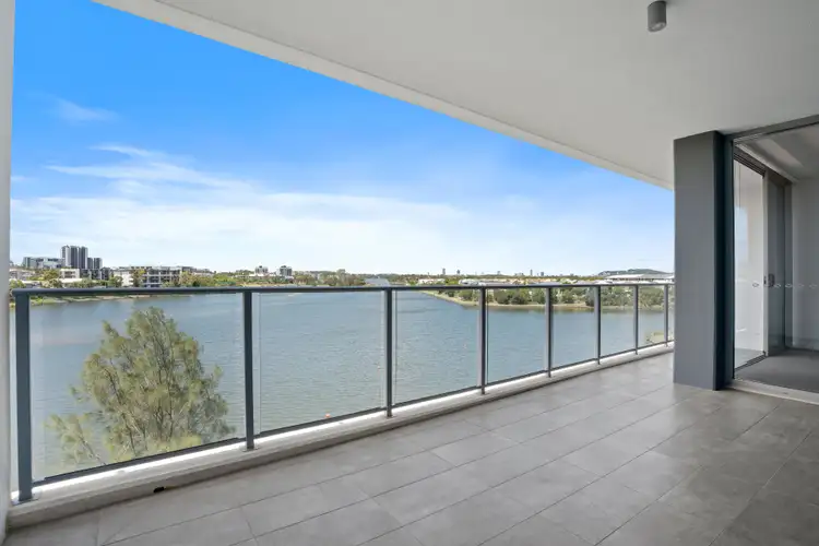 1310/397 CHRISTINE Avenue, Varsity Lakes QLD 4227