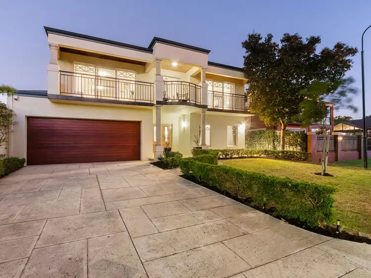 3 Kenneally Circuit, Salter Point WA 6152