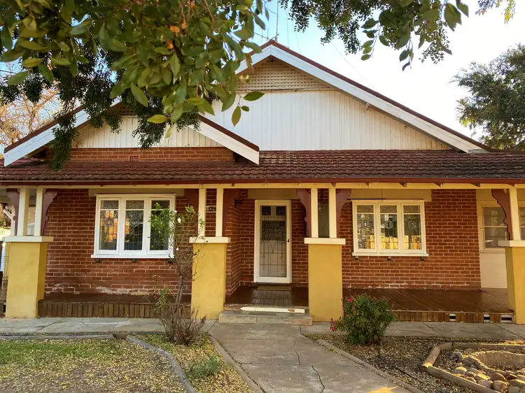 8 Battye Street