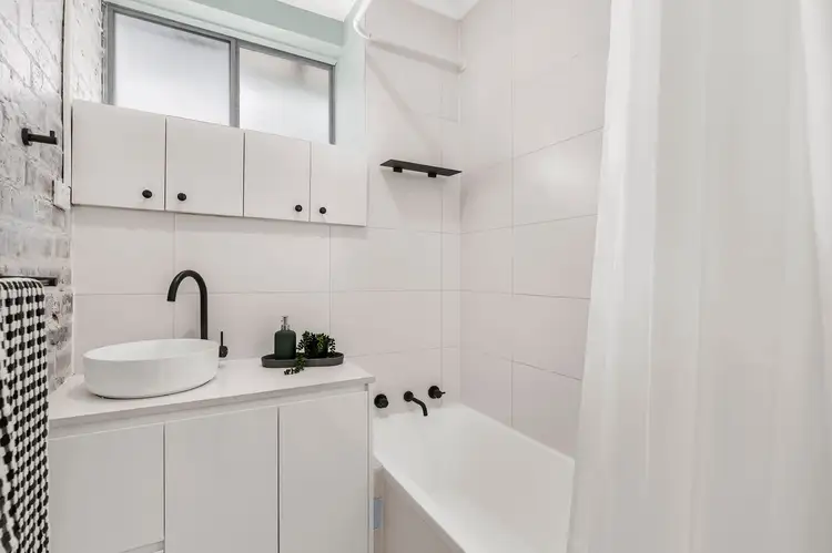 Fourth view of Homely apartment listing, 2/596-598 Middleborough Road, Blackburn North VIC 3130