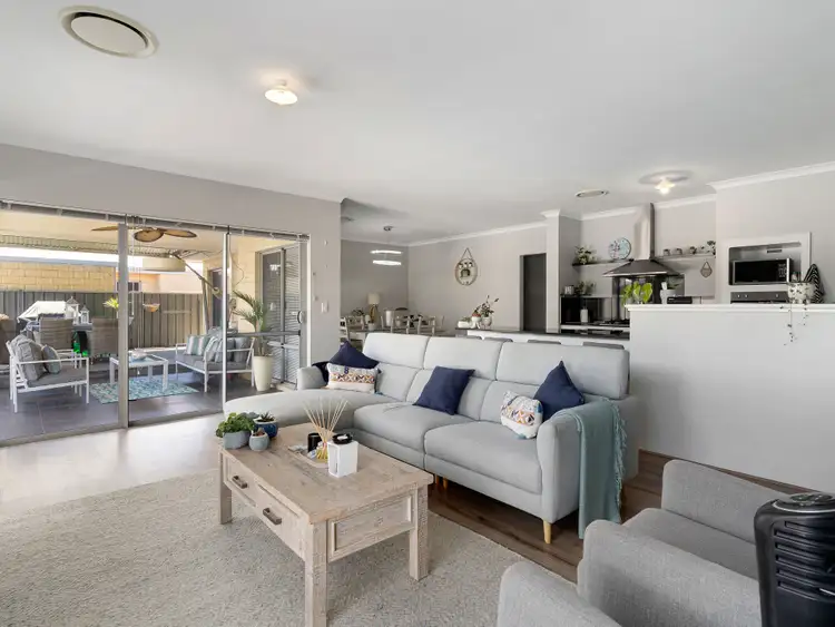Seventh view of Homely house listing, 4 Hummingbird Way, Singleton WA 6175