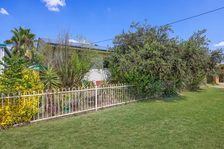 16 Croydon Avenue, Tamworth NSW 2340