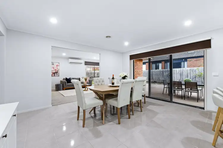 Sixth view of Homely house listing, 7 Lemon Thyme Way, Lynbrook VIC 3975