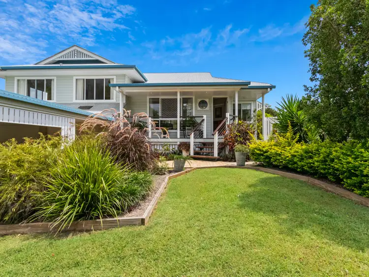 Second view of Homely house listing, 10 Mant Street, Point Vernon QLD 4655