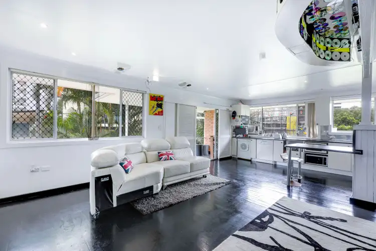 Third view of Homely unit listing, 5/14 Hughes Avenue, Main Beach QLD 4217