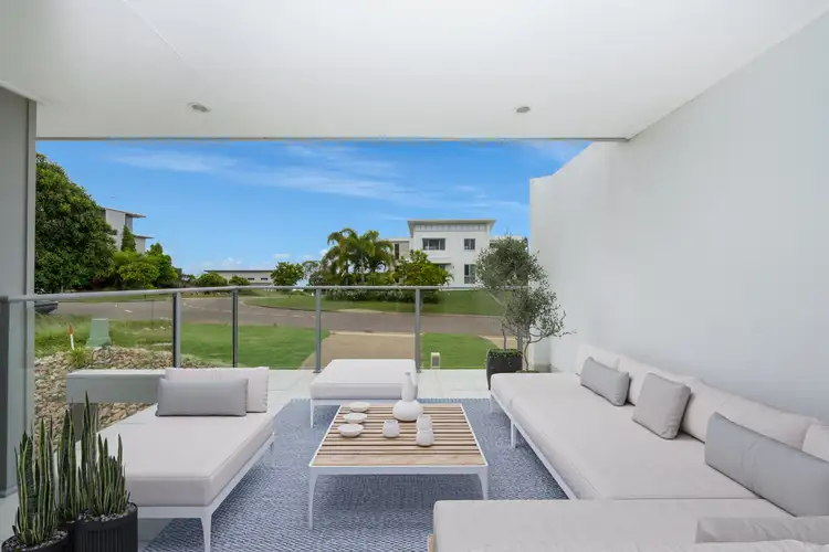 1/137 Goicoechea Drive, Bushland Beach QLD 4818