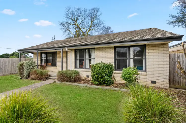 15 William Street, Romsey VIC 3434
