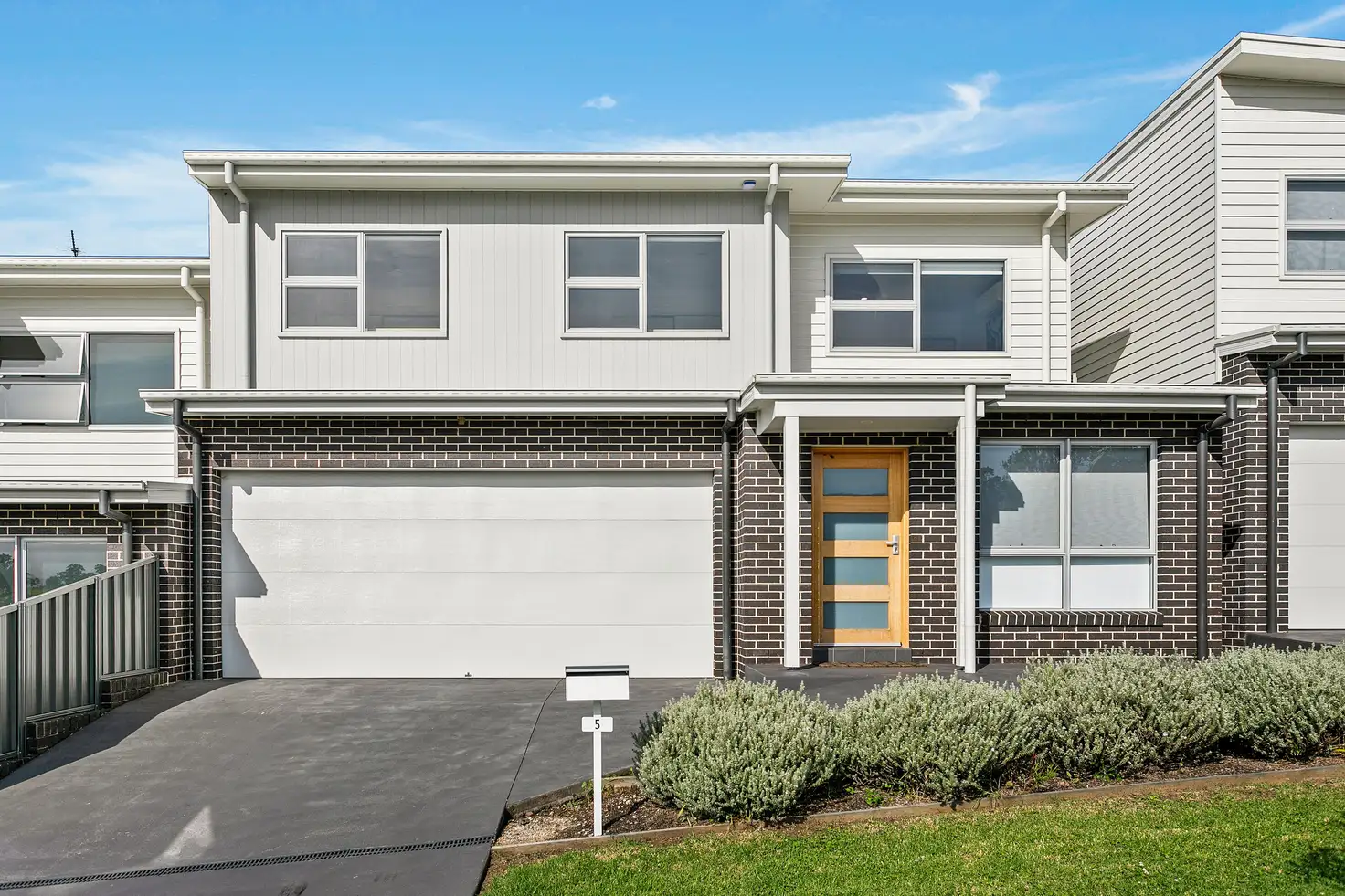 Main view of Homely house listing, 5 Paul Circuit, Tullimbar NSW 2527