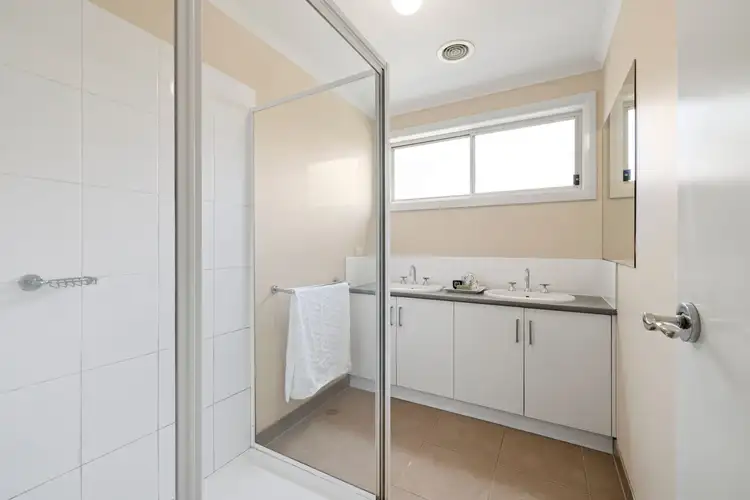 Seventh view of Homely house listing, 2a Dallas Avenue, Mount Clear VIC 3350